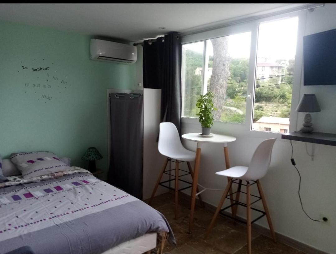 מרסיי Studio D'Environ 20M2, Piscine, Vue Mer, Pour 2 Personnes מראה חיצוני תמונה