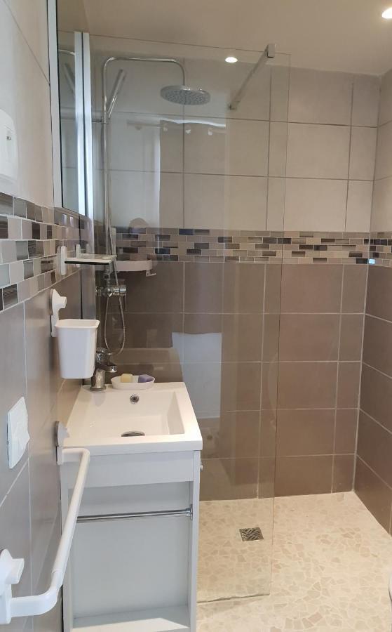 מרסיי Studio D'Environ 20M2, Piscine, Vue Mer, Pour 2 Personnes מראה חיצוני תמונה